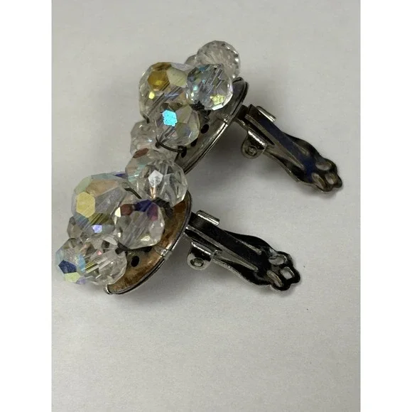 Vintage Aurora Borealis Earrings Clear Crystal Sparkle Clip Silver Tone Unsigned - Picture 6 of 7